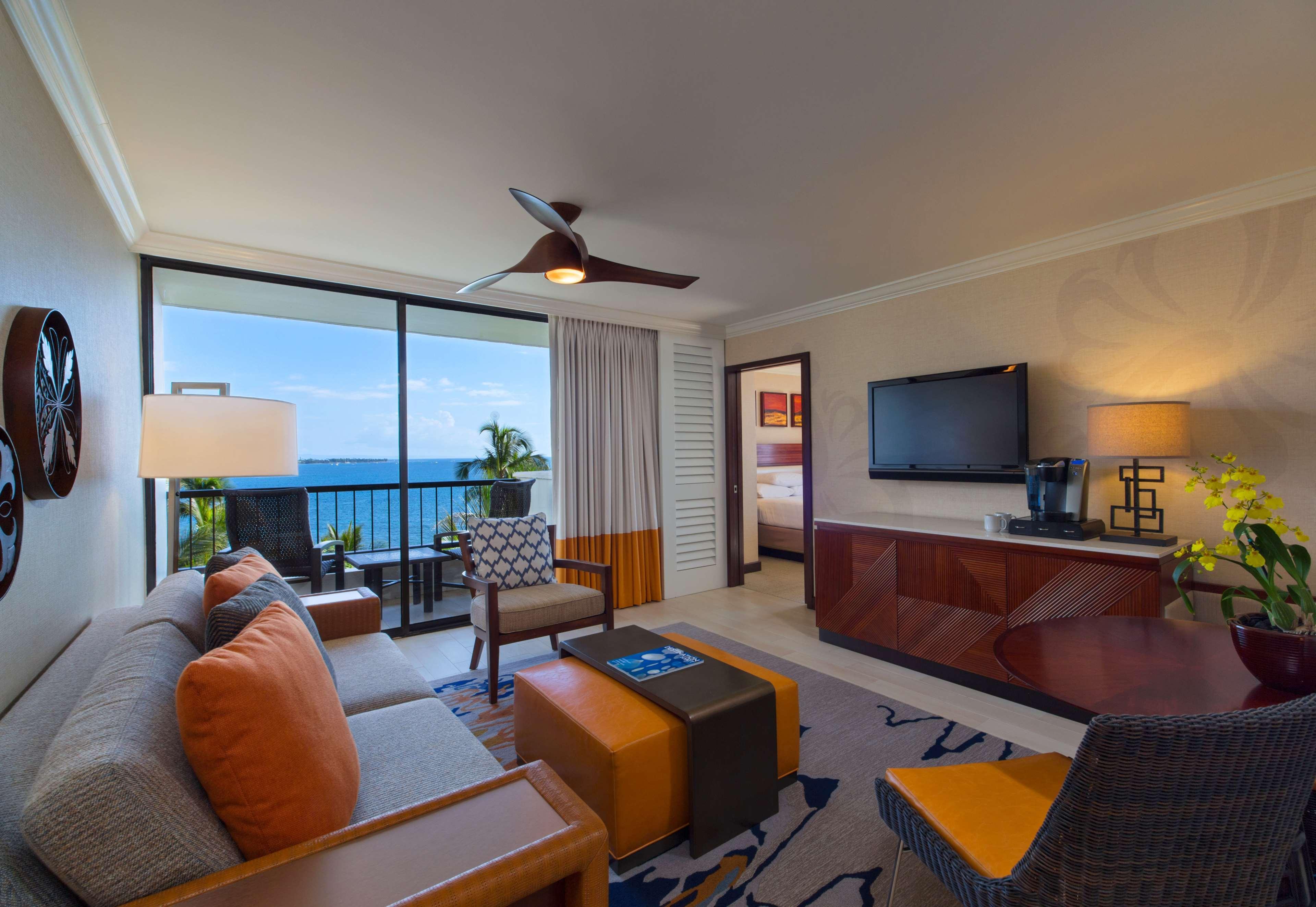 Hyatt Regency Maui Resort & Spa Lahaina Exterior photo